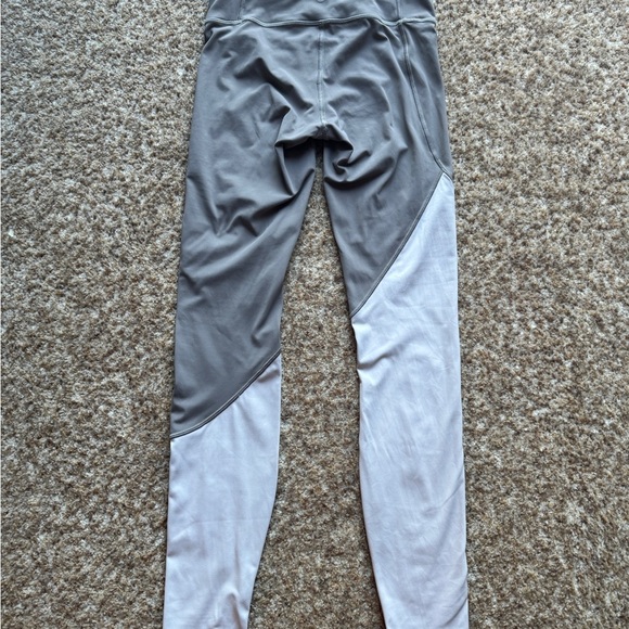 Lululemon Speed Wunder Tight Asym Half Moon Light Chrome Size 4.. 28” - Picture 3 of 7